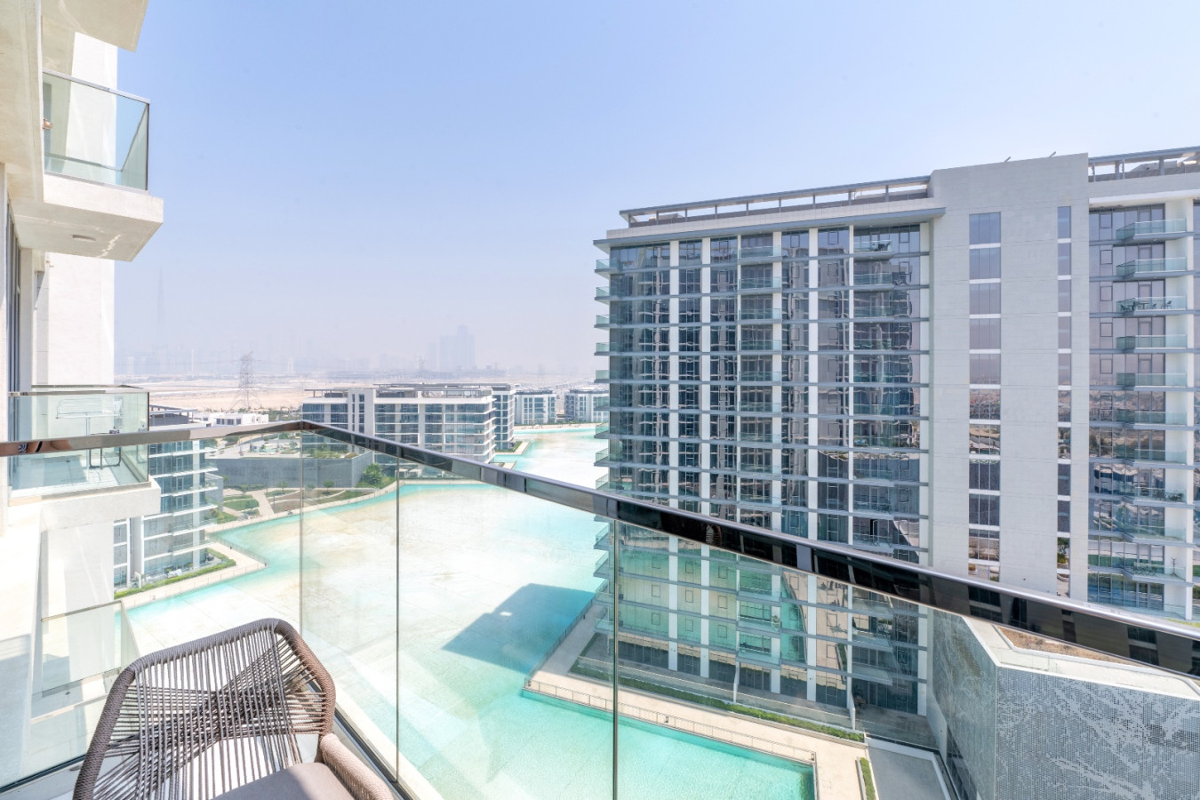 Modern 1BR for 4 w/ Breathtaking Lagoon Views! - Image 1